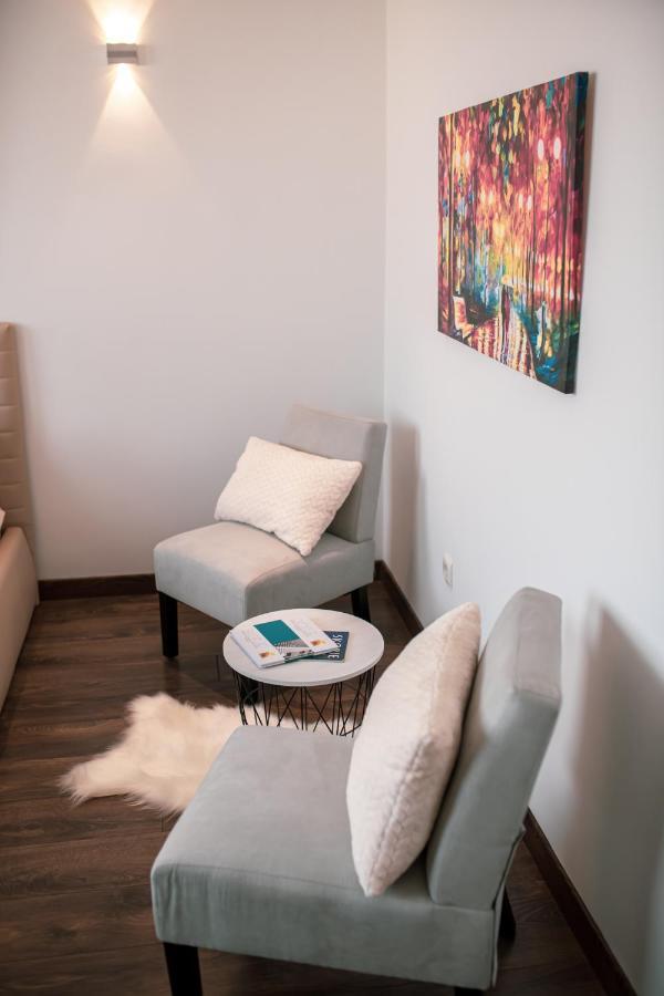 5 Star Central Studio Skopje Eksteriør bilde