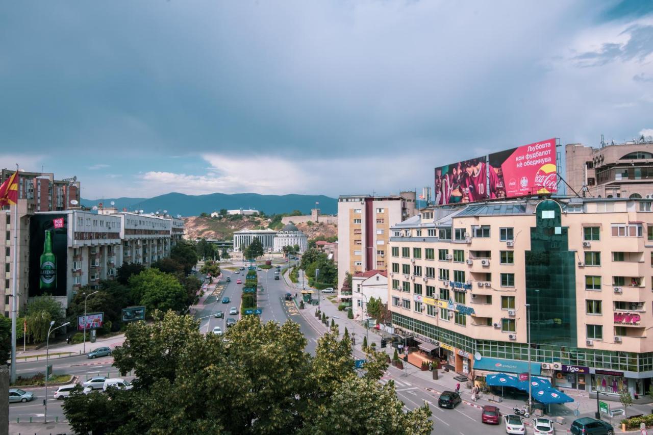 5 Star Central Studio Skopje Eksteriør bilde