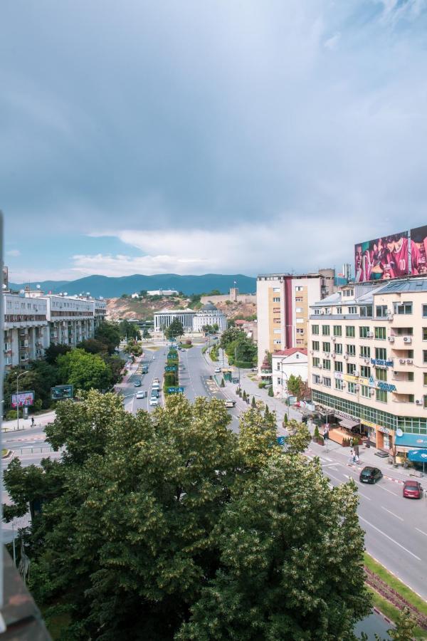 5 Star Central Studio Skopje Eksteriør bilde