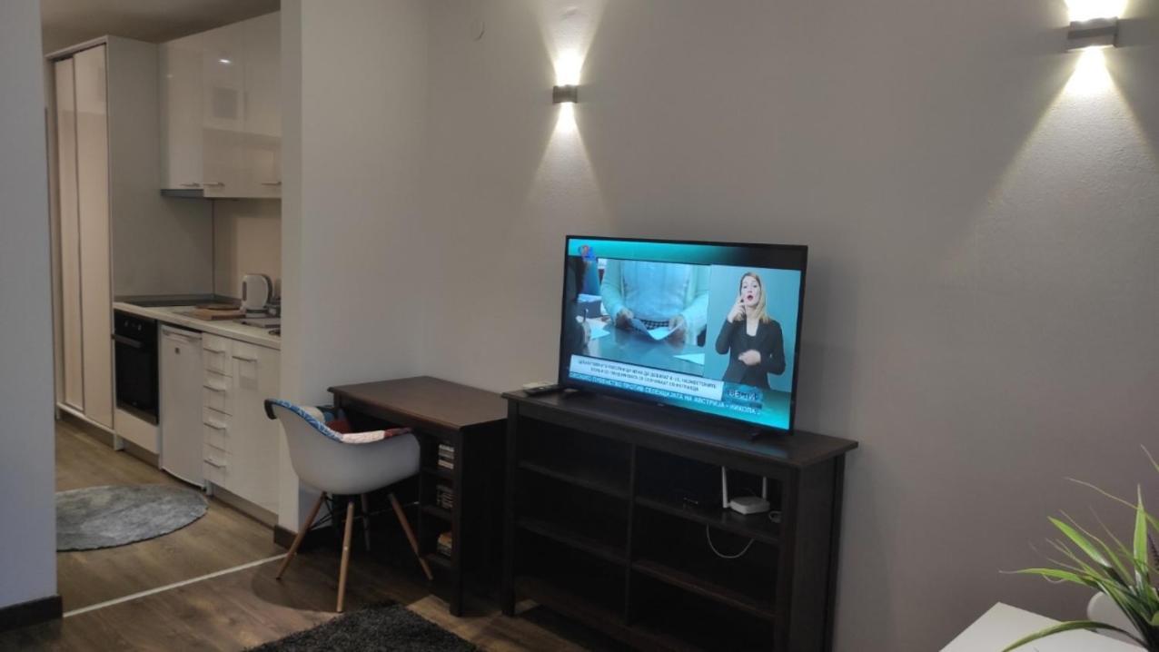 5 Star Central Studio Skopje Eksteriør bilde
